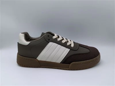 Lässiger brauner Herren-Sneaker